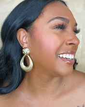 Load image into Gallery viewer, Heirloom Gold Drop Earrings
